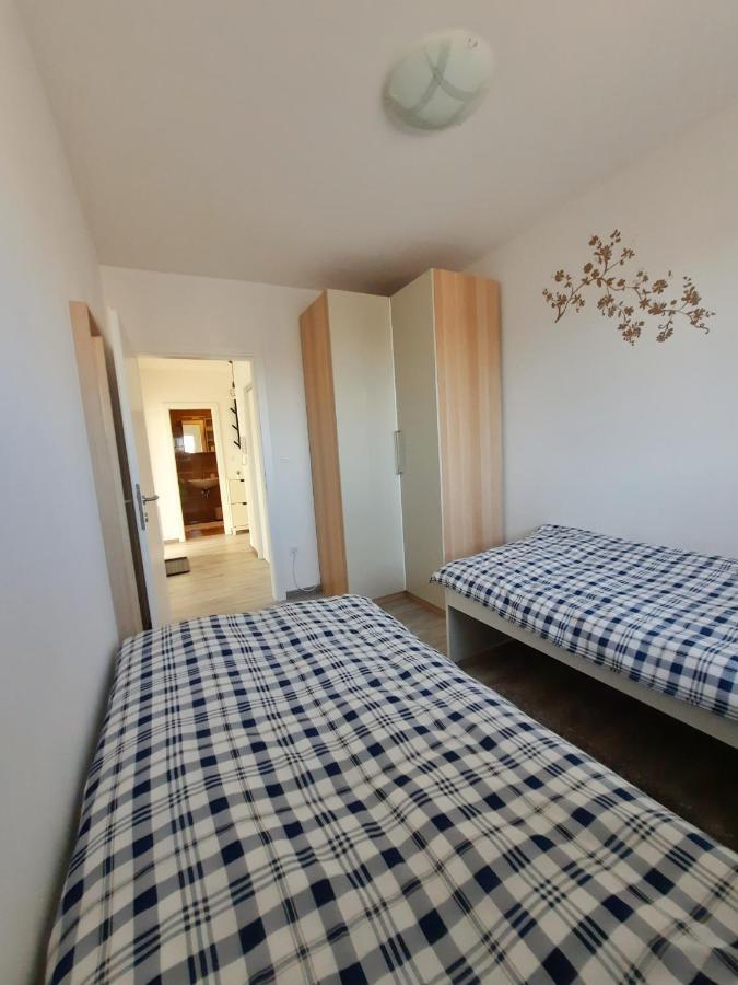 Apartment Mrvica Near The Zagreb Airport Velika Gorica Exterior foto